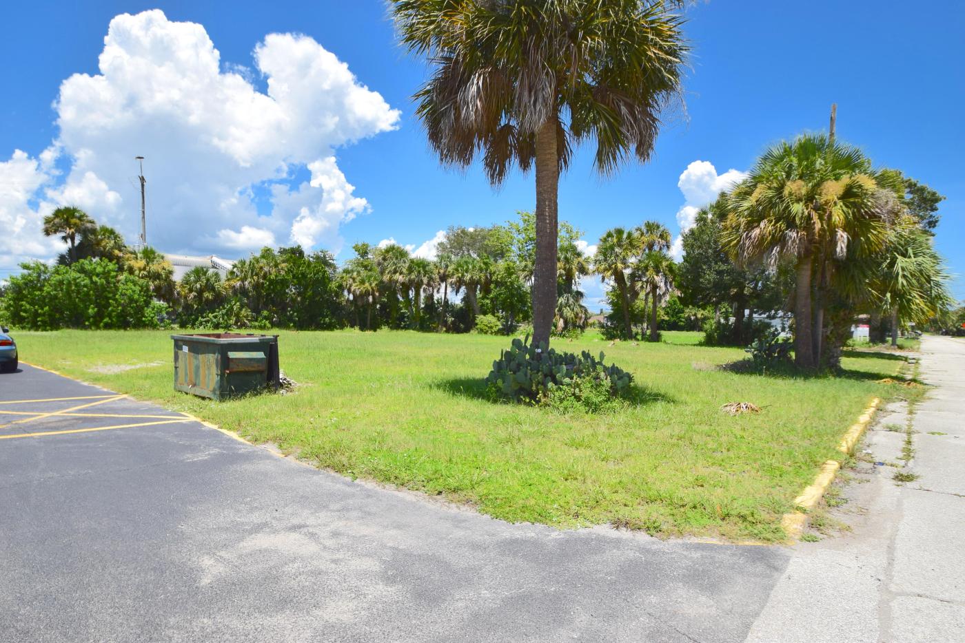 435 Broad St, Titusville, Fl 32796