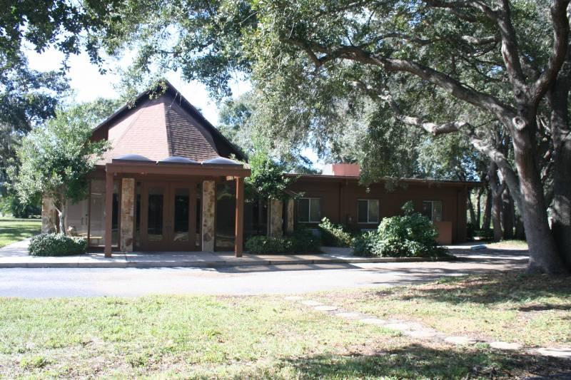 Institutional Building with Land