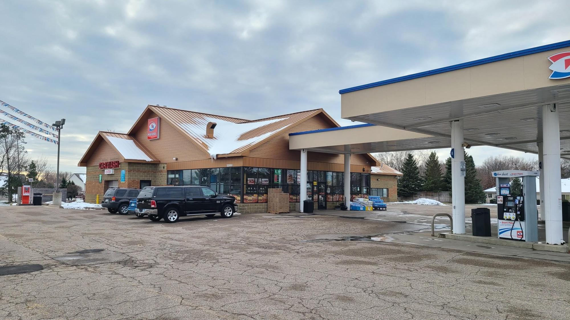 Blaine Holiday C-Store