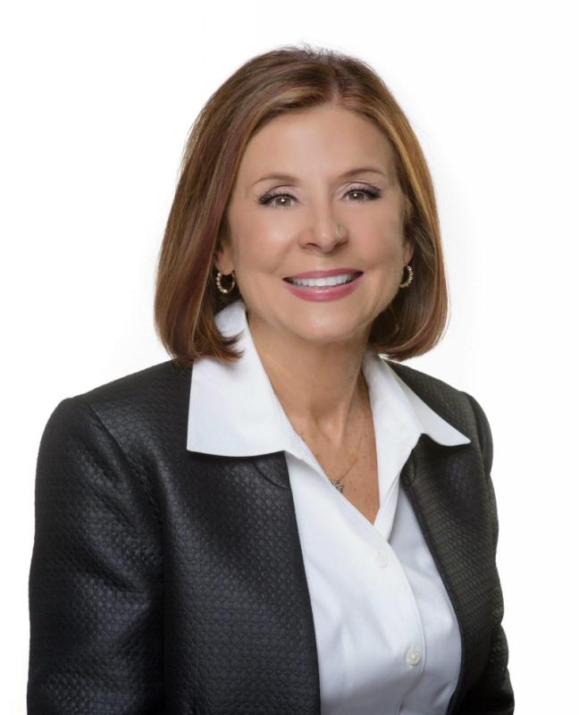 Flo Meadows, CCIM