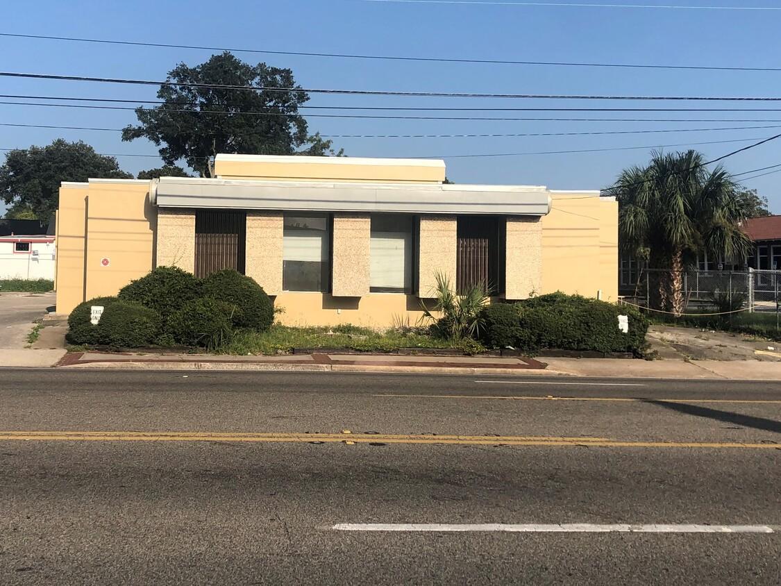 Retail/Child Care Center - Zoned CCG-2