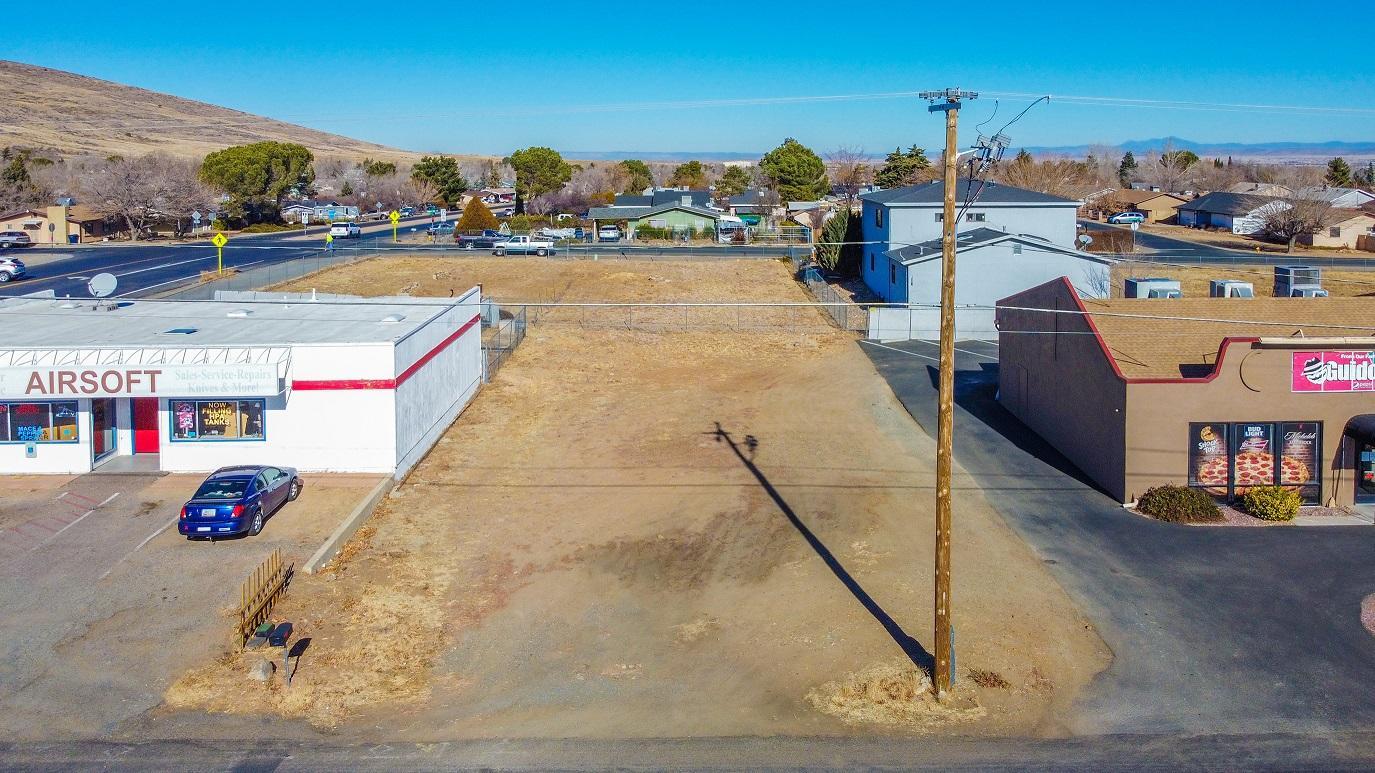 Lot off Highway Frontage