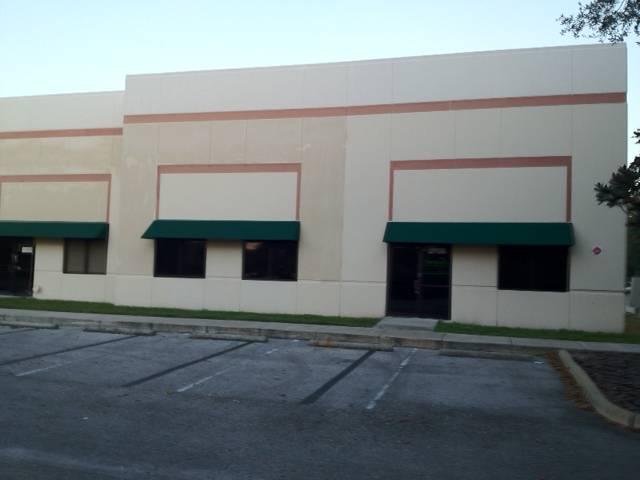 2758 Broadway Center blvd.