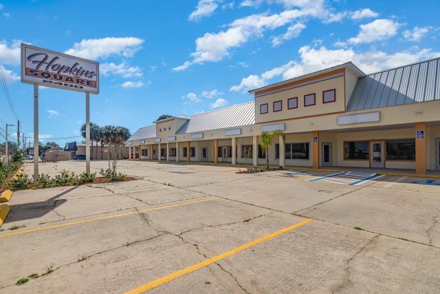 Hopkins Square - Newly Renovated Plaza