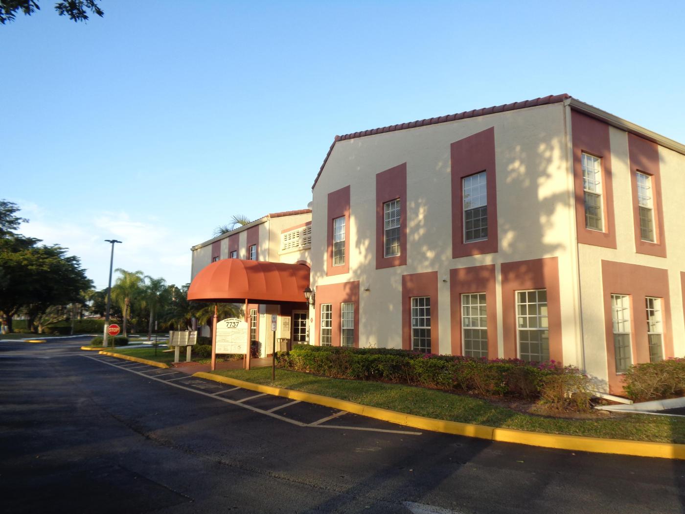 For Sale Medical/Office 1,152 SF Tamarac