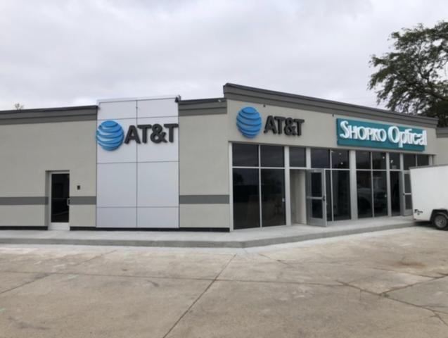 Fairmont Corner Retail Strip