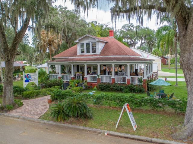 Rooster's Coffee Shop in Wildwood For Sale
