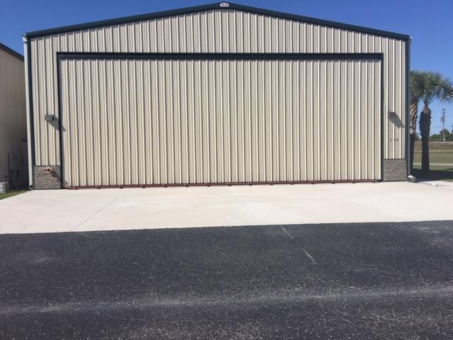 Orlando Apopka Airport---Hanger 118