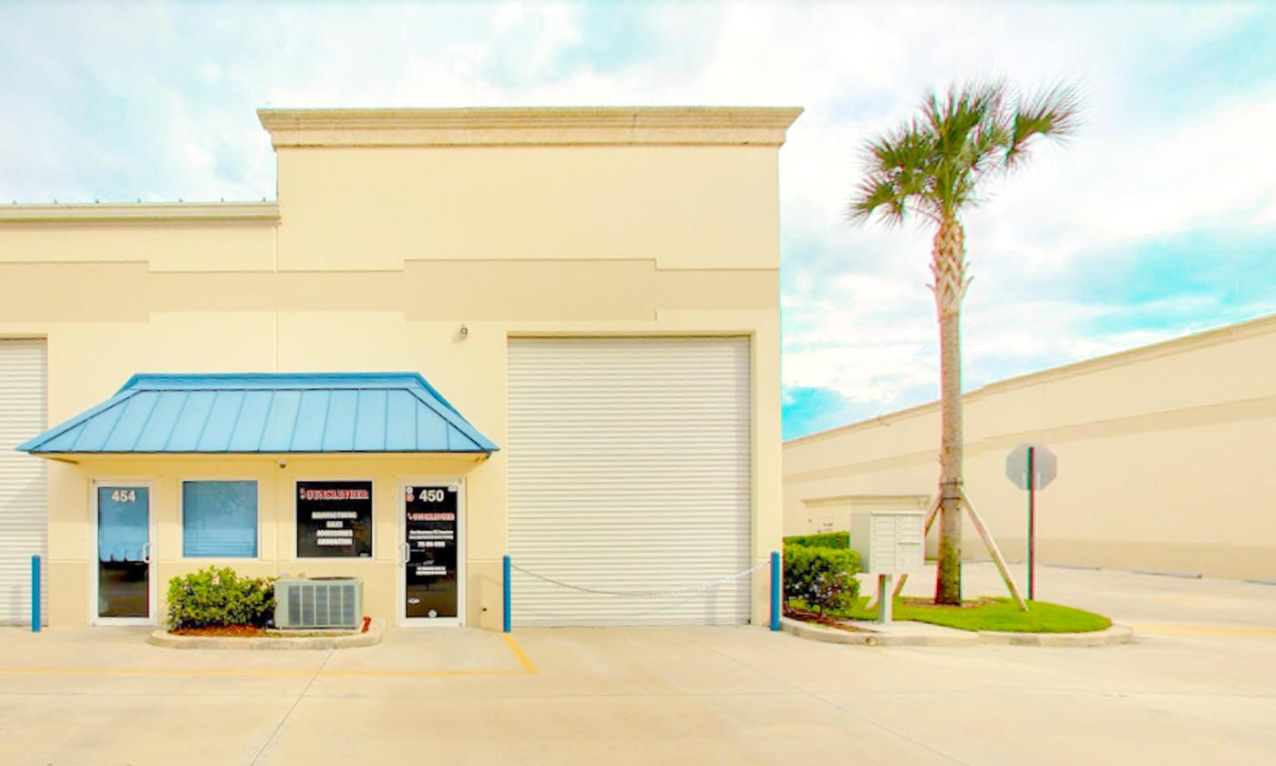 For Sale End Condo Warehouse 1,752 SF