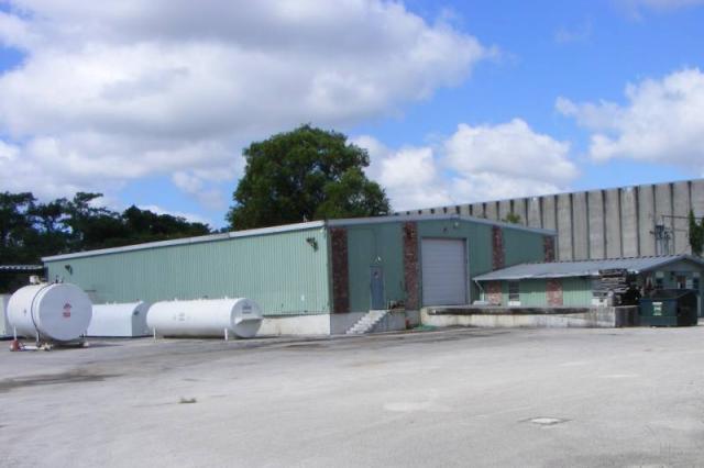 Warehouse on 1.03 Acres