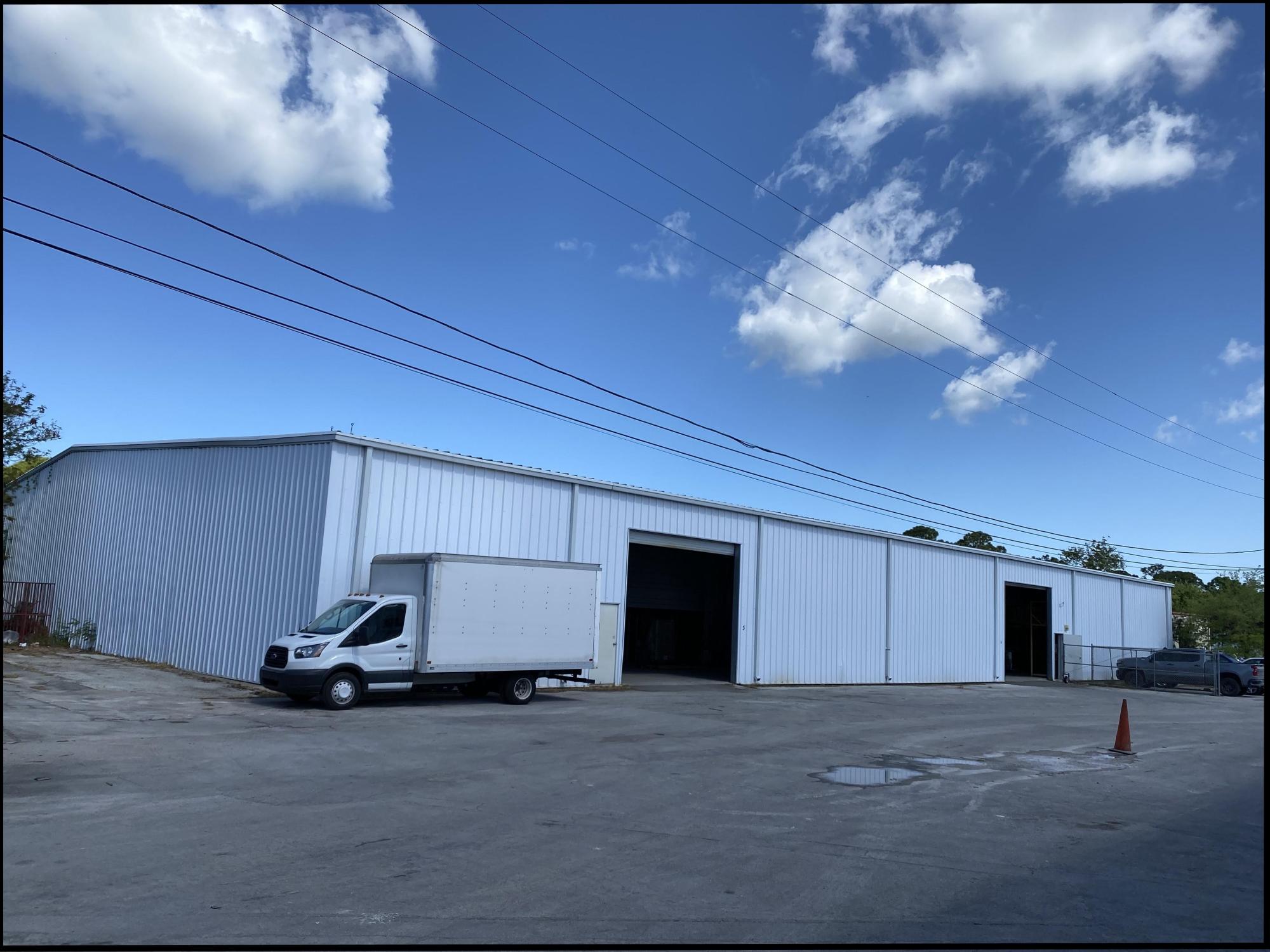 Outstanding 18,550± SF Whse in West Pasco