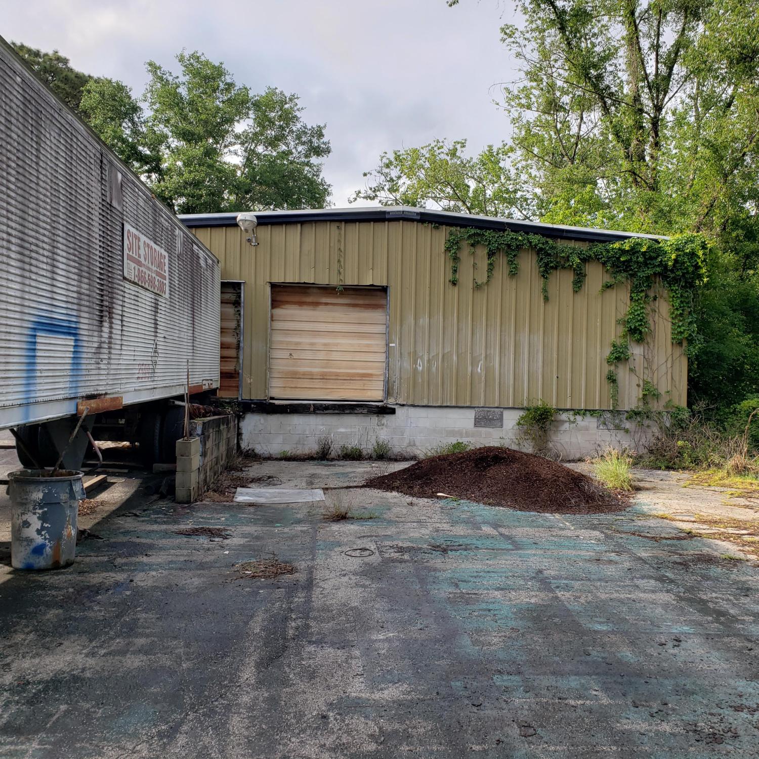 3.75 Acres with 5,600 SF Building Zellwood