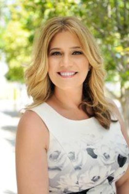 Vivian Macias, CRS, GRI
