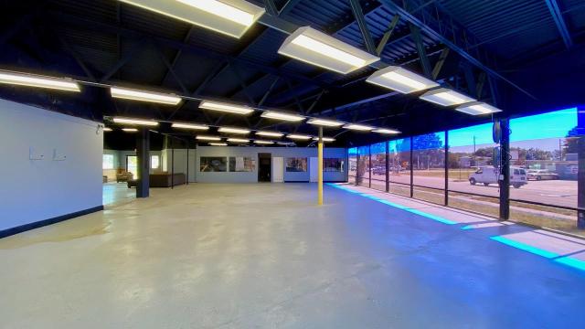18,880+/- sf Auto Repair Facility