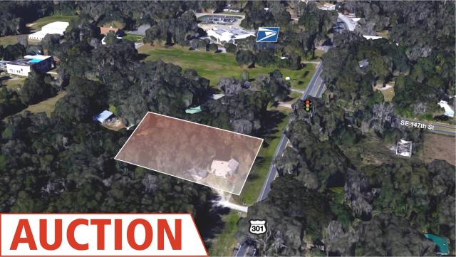 1+/- AC with 2 Houses Near The Villages