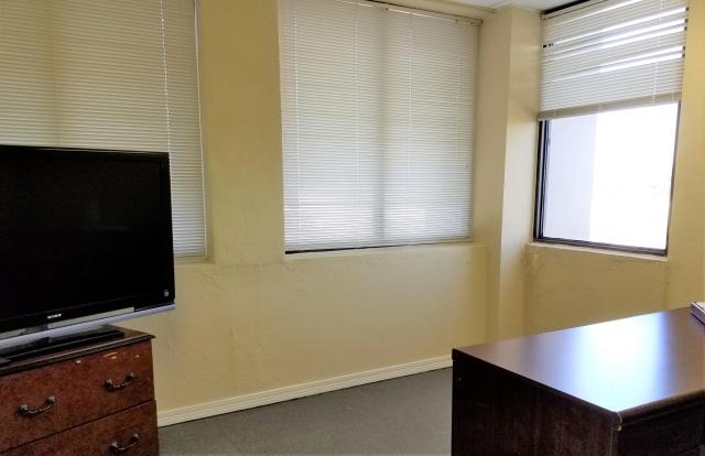 1498 sq ft Office Condo