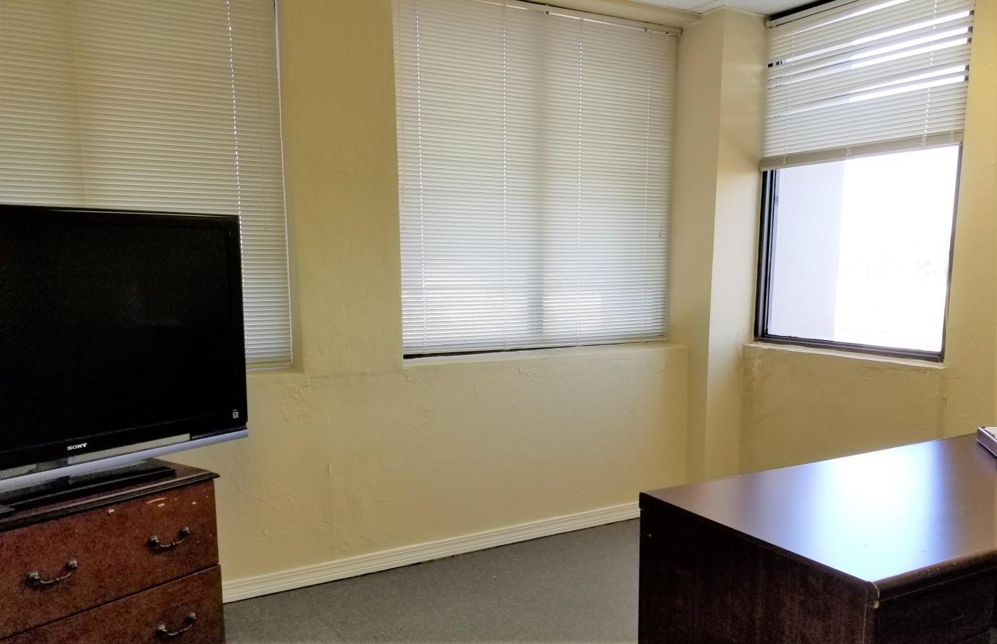 1498 sq ft Office Condo