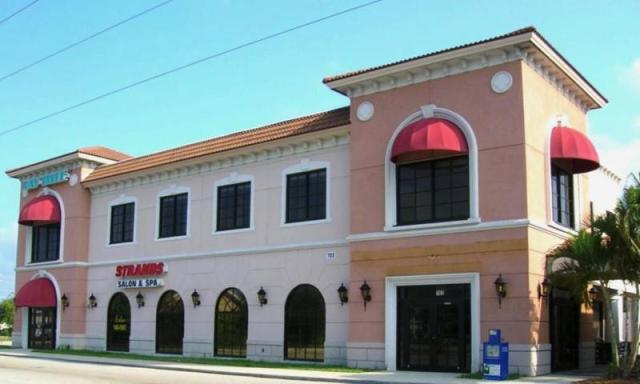 Vacant 8,882 SF Mixed-Use Retail / Office