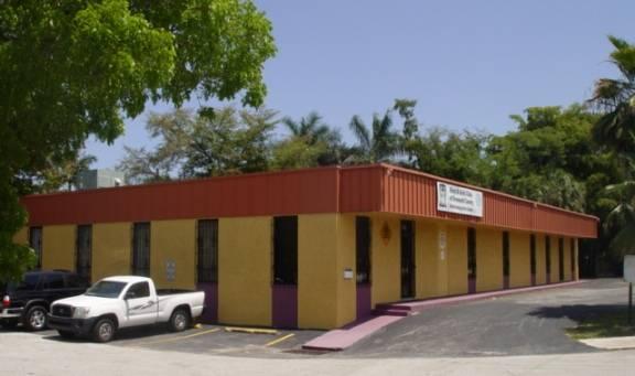 2200 NW 9 Avenue Building