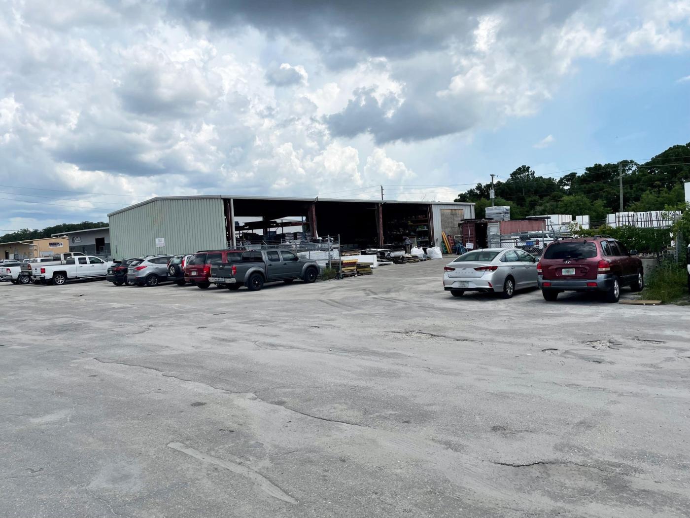 2925 Warehouse Rd