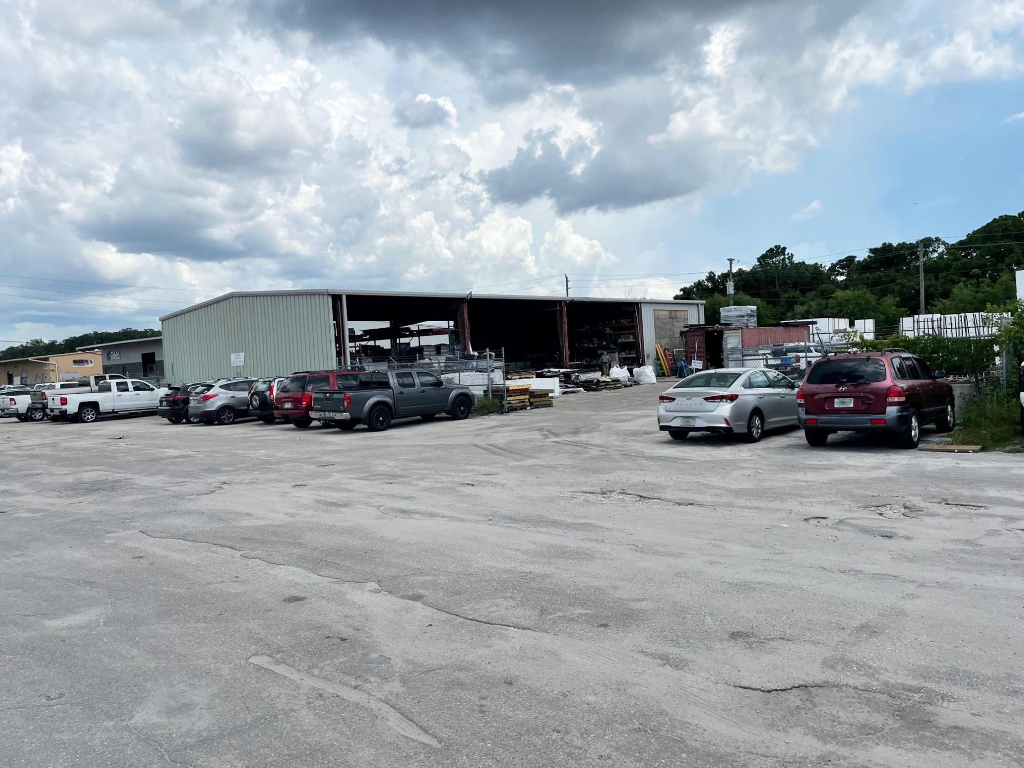 2925 Warehouse Rd
