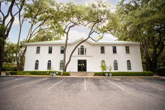 5700+ sqft Office Building in Port Royal SC