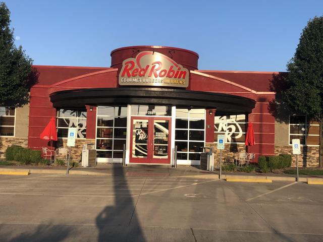 Red Robin - NNN Ground Lease
