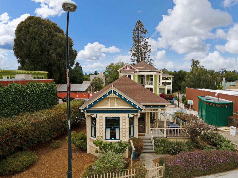 Rare Asset Opportunity - For Sale in Rockridg