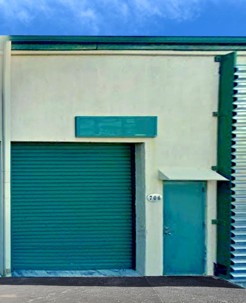 For Sale Distribution Warehouse 500 SF