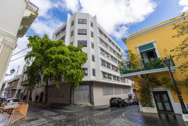 8-Story Open Layout Building in Old San Juan