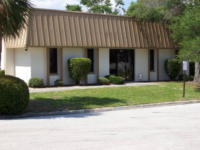 100% A/C Freestanding Tech Office