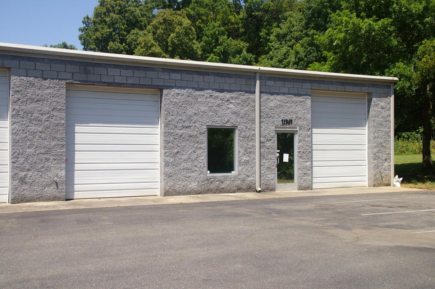 Briar Hill Office/Warehouse Condo for Sale