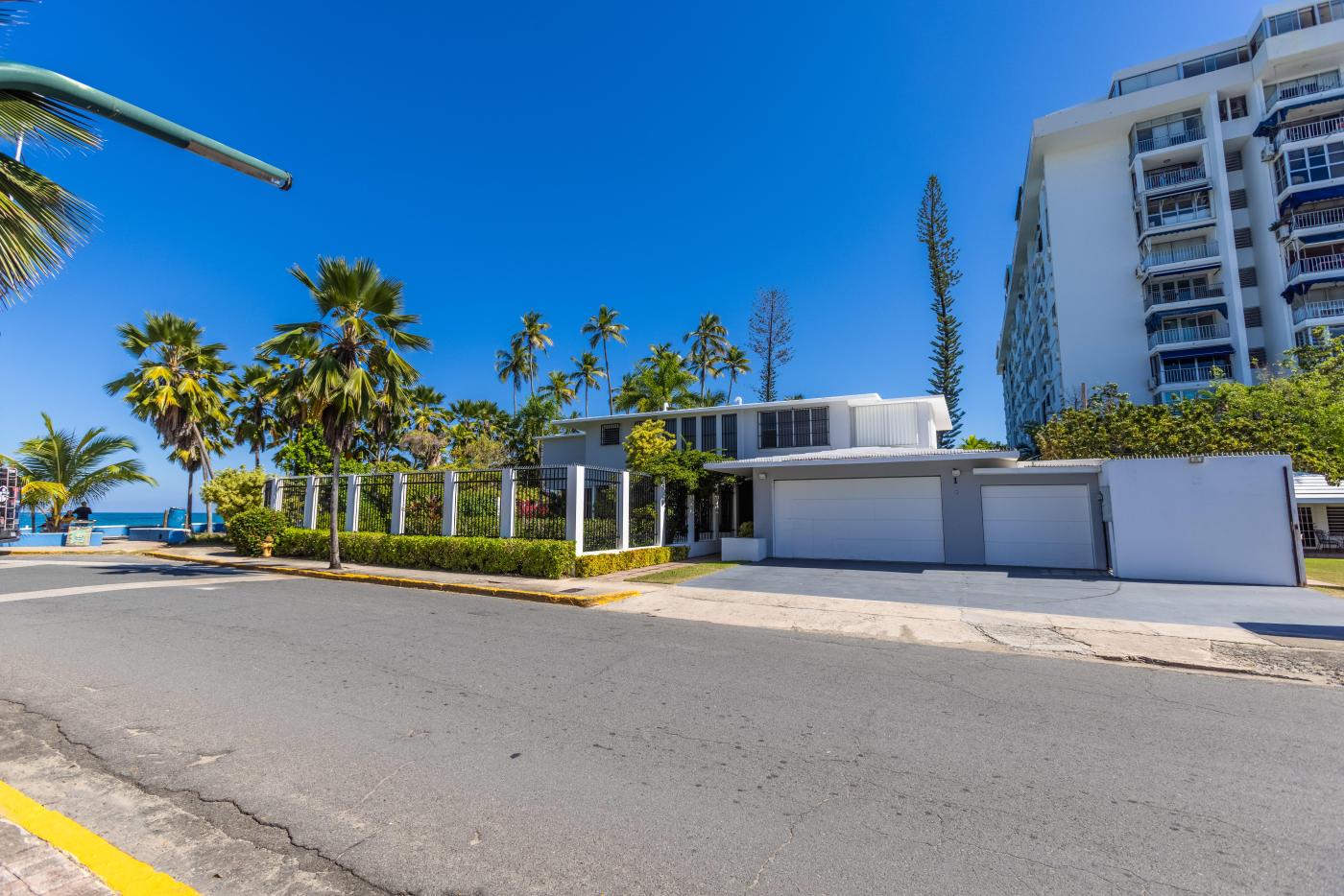 Beachfront Paradise in Park Boulevard