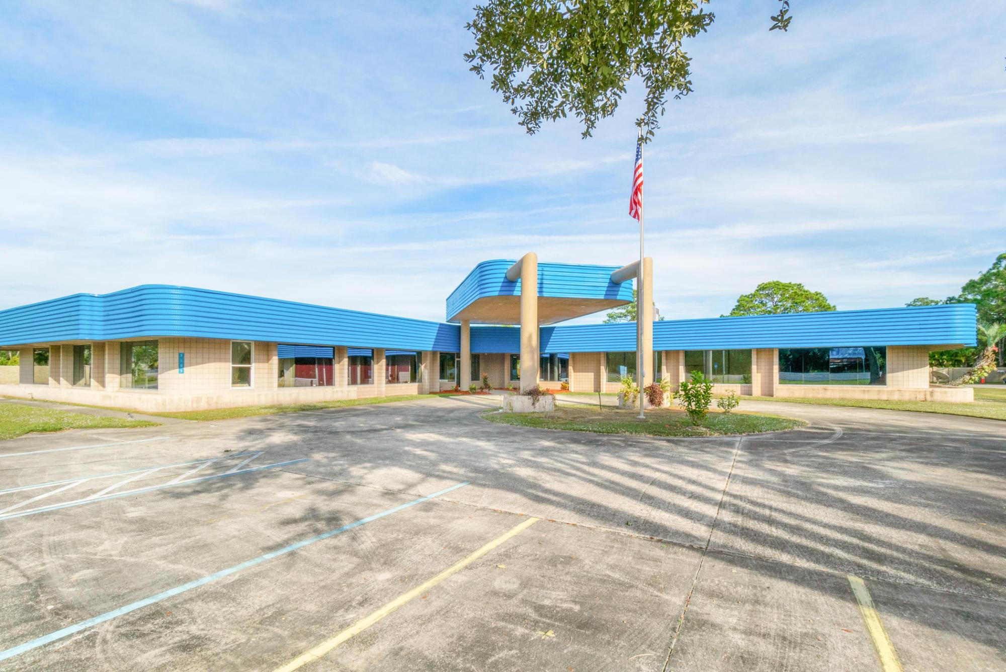 Free-Standing 1-story Flexible Office Space