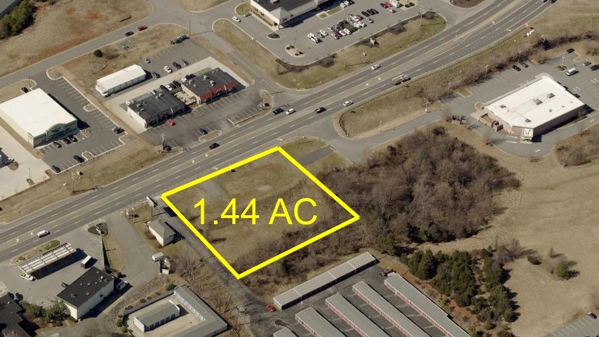 +/- 1.44ac Parcel - High Traffic Location