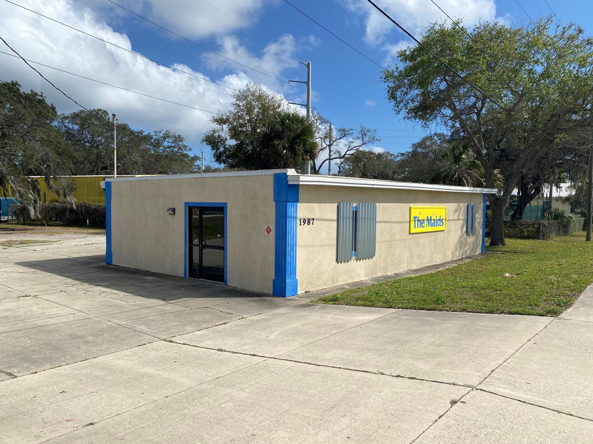 High Exposure with Frontage on 3 Streets!