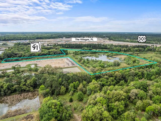 2 Homes on 33 Acres in Wildwood, Florida