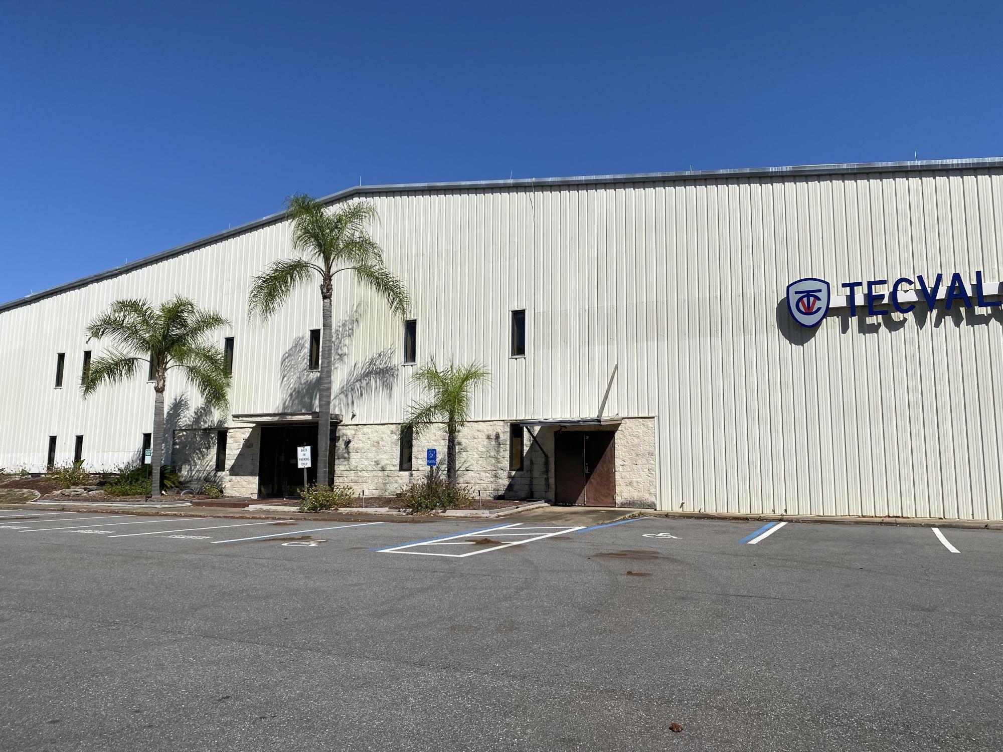 Sale / Leaseback  Industrial Complex