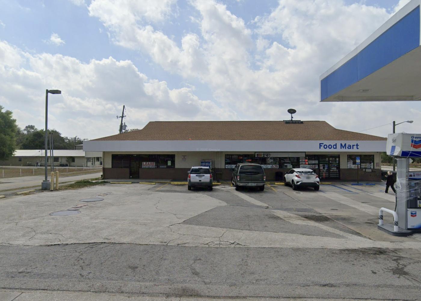 3303 Kenilworth Blvd
