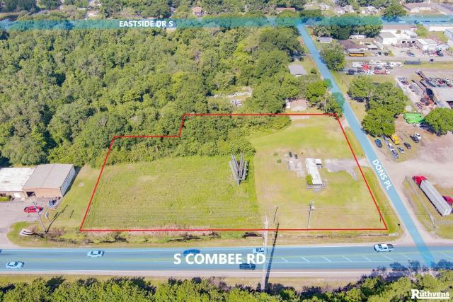 225 S Combee Rd | Lakeland, FL 33801