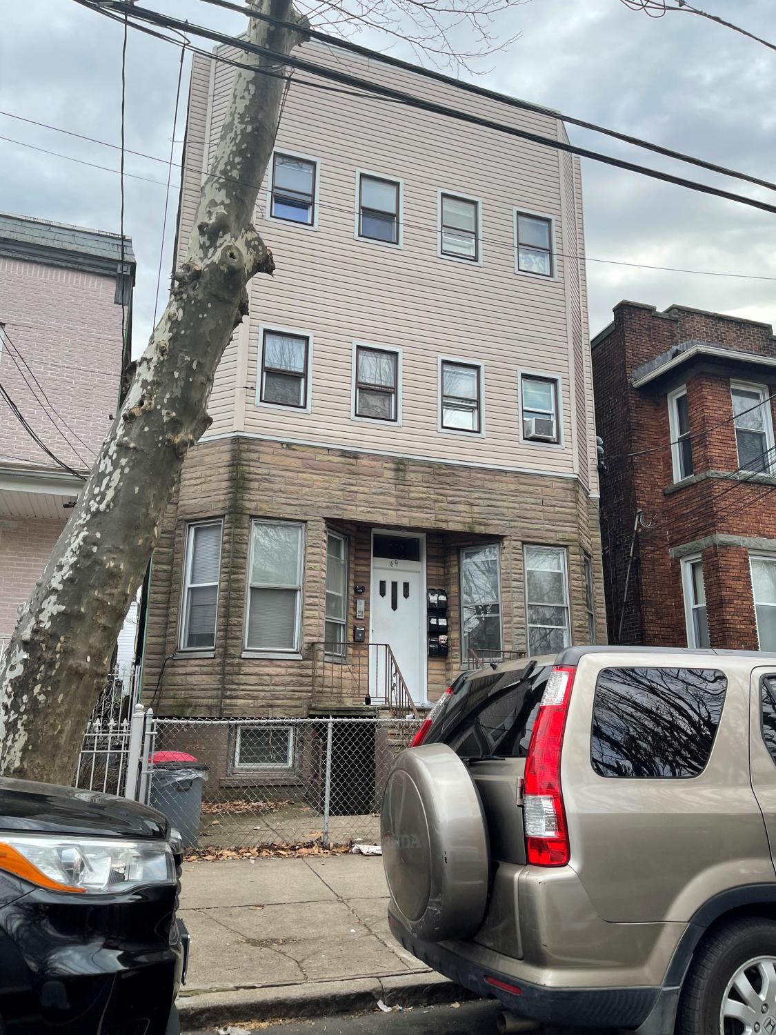 69 Lincoln St