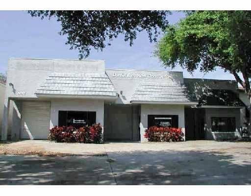 3,690 SF WH FOR SALE OR RENT