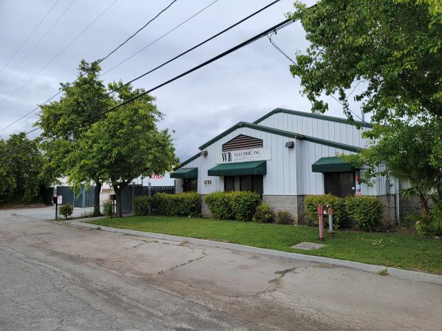 2,969 SqFt Industrial/Retail Building