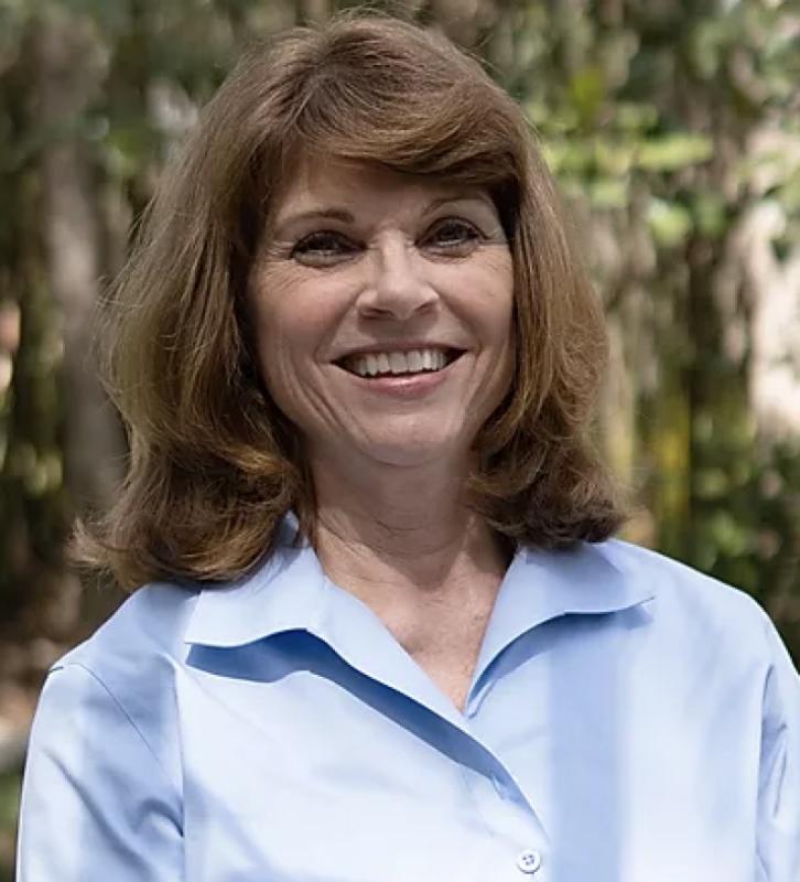 Brenda Francis, CCIM