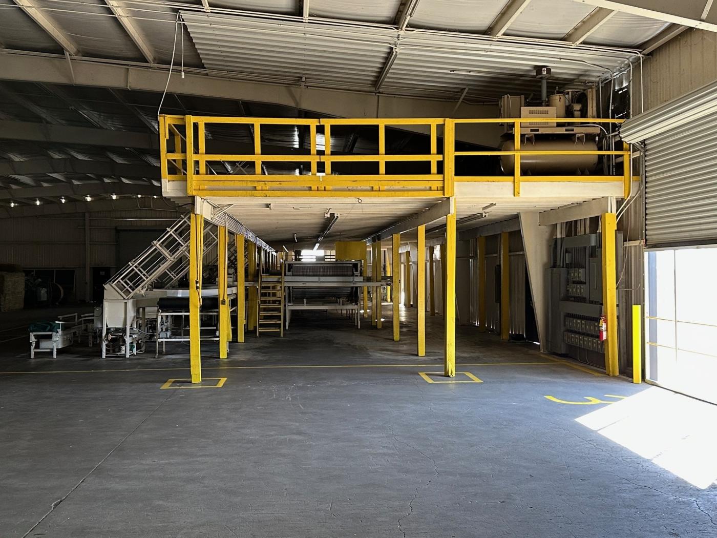 Hyatt Farms | 82.60± Acres with Packinghouse, H-2A Housing & Efficiency Apartments