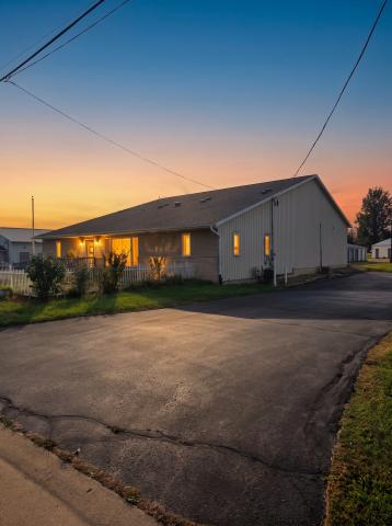 Terrific office with heated warehouse space 