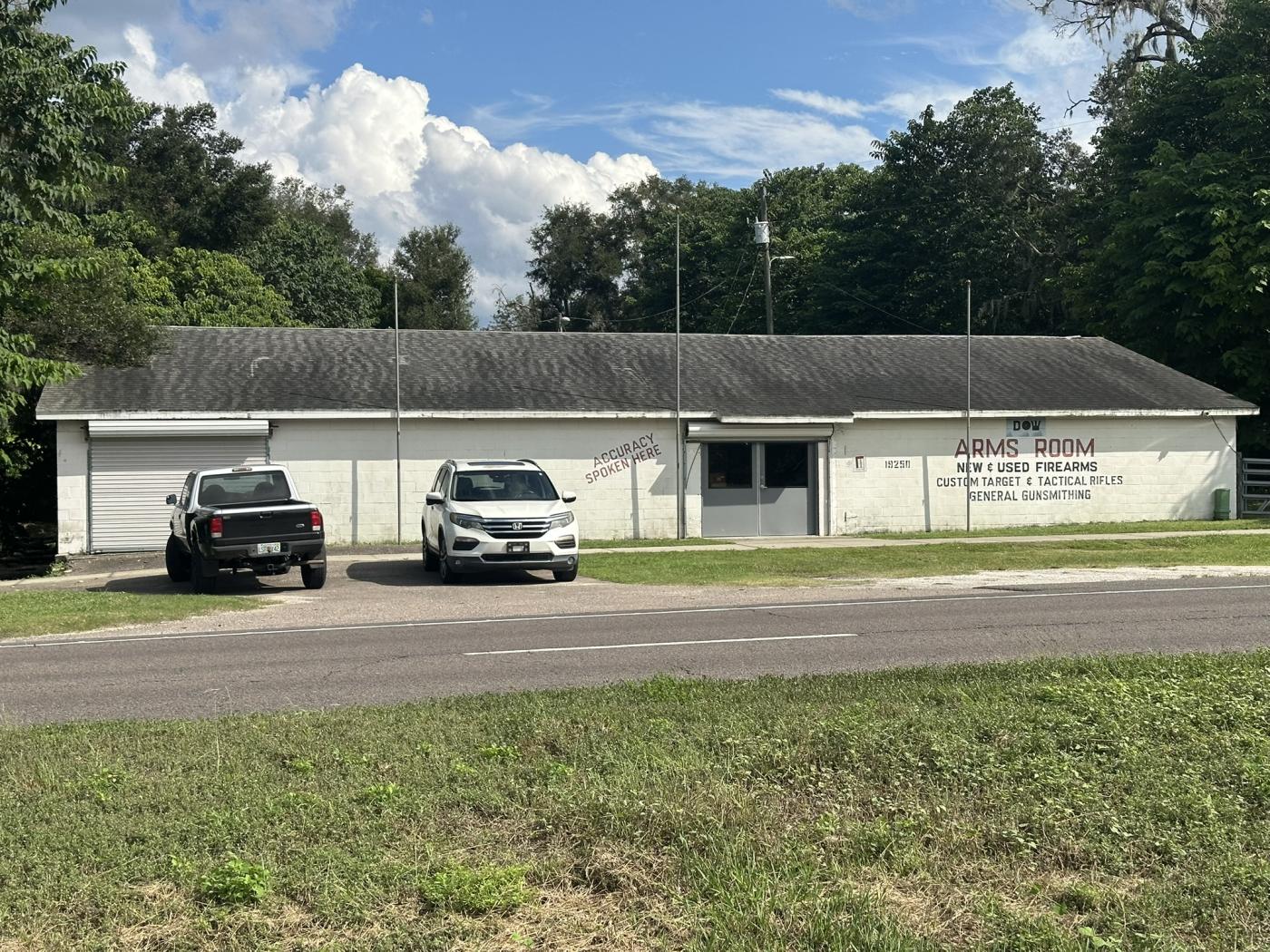 US Highway 301 building w/1.2 Acres for Sale