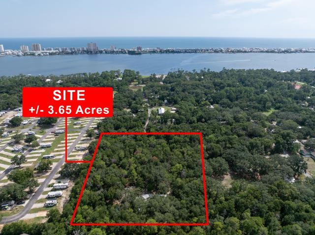 3.6-Acre Private Retreat with Spacious Manufactured Home